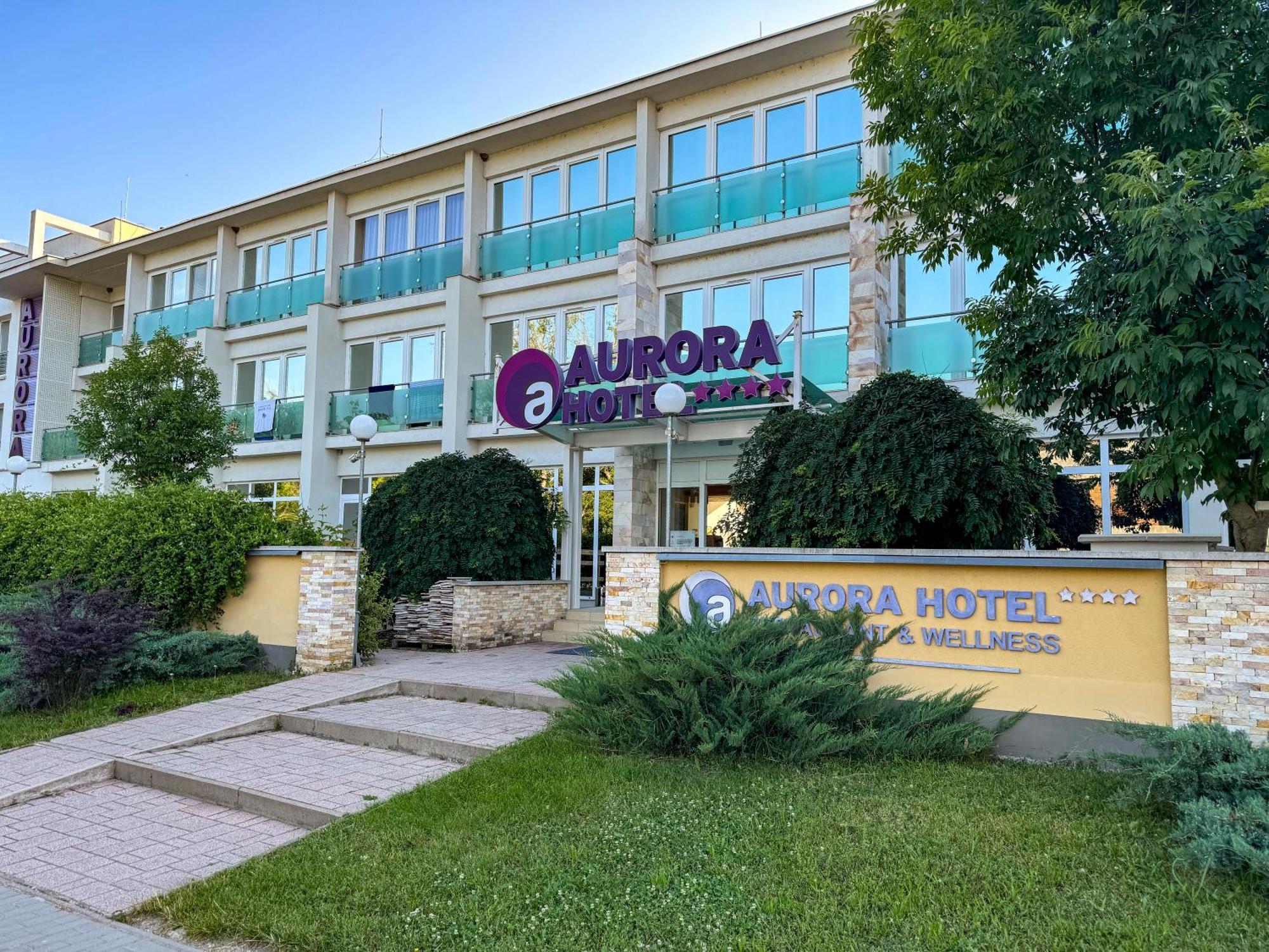 Hotel Aurora Miskolc Exteriör bild